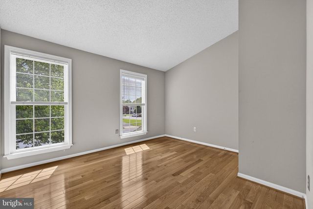 9516 OAKENSHAW DR, Manassas, VA 20110