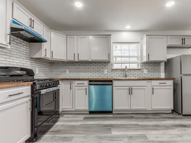 610 S 19th Street, Chickasha, OK 73018