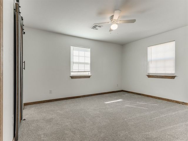 610 S 19th Street, Chickasha, OK 73018