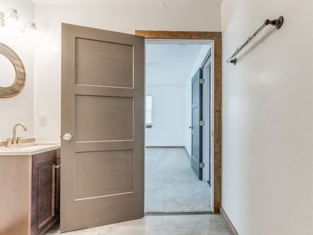 610 S 19th Street, Chickasha, OK 73018