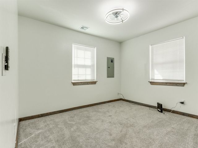 610 S 19th Street, Chickasha, OK 73018
