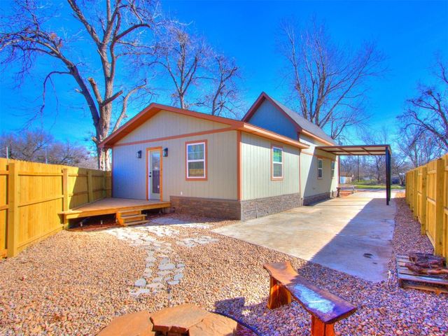 610 S 19th Street, Chickasha, OK 73018