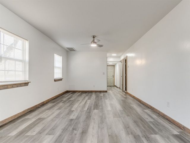 610 S 19th Street, Chickasha, OK 73018