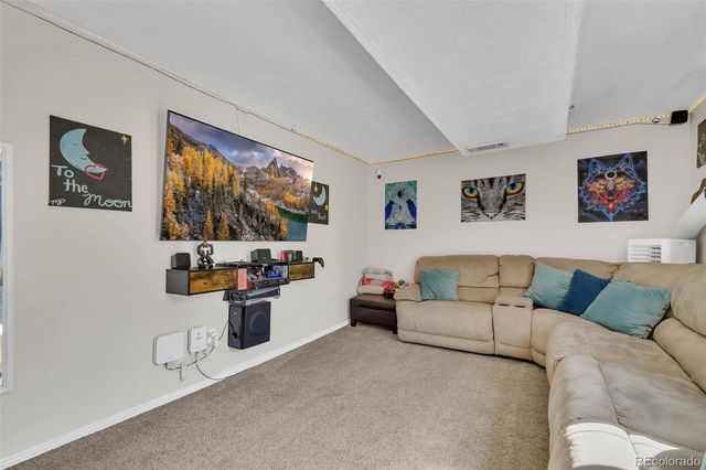 1452 S Biscay Way, Aurora, CO 80017