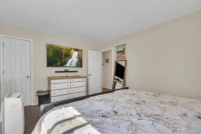 1452 S Biscay Way, Aurora, CO 80017