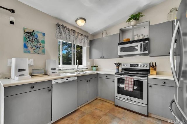 1452 S Biscay Way, Aurora, CO 80017