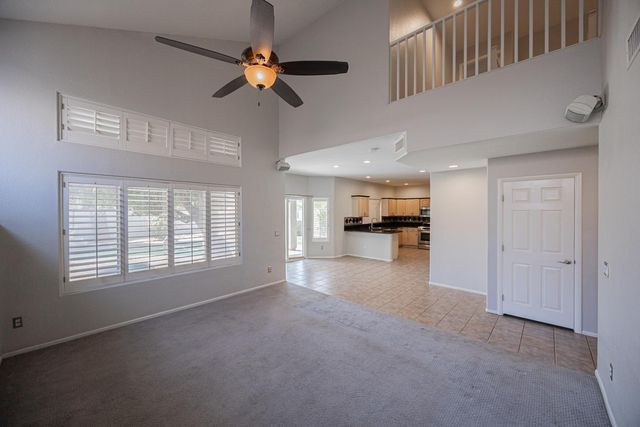 873 W Tremaine Avenue, Gilbert, AZ 85233