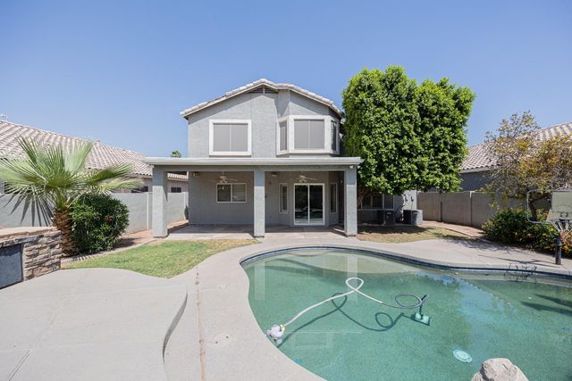 873 W Tremaine Avenue, Gilbert, AZ 85233