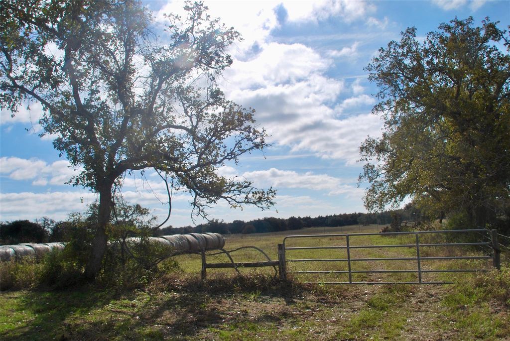 TBD County Road 135 Tract 2, Hallettsville, TX 77964