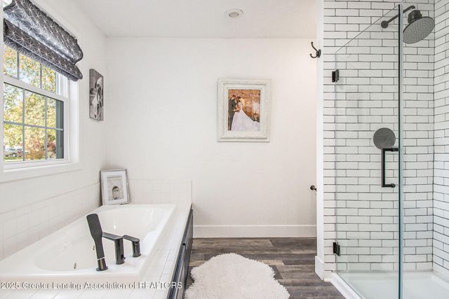 1000 Hawks Ridge, Grand Ledge, MI 48837