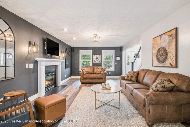 1000 Hawks Ridge, Grand Ledge, MI 48837