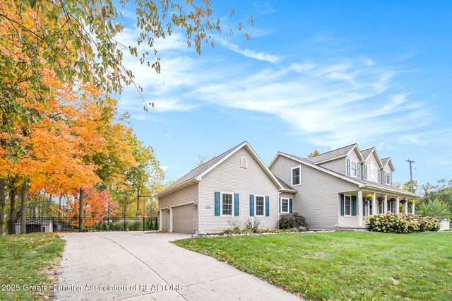 1000 Hawks Ridge, Grand Ledge, MI 48837