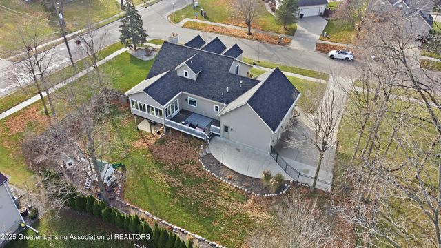 1000 Hawks Ridge, Grand Ledge, MI 48837