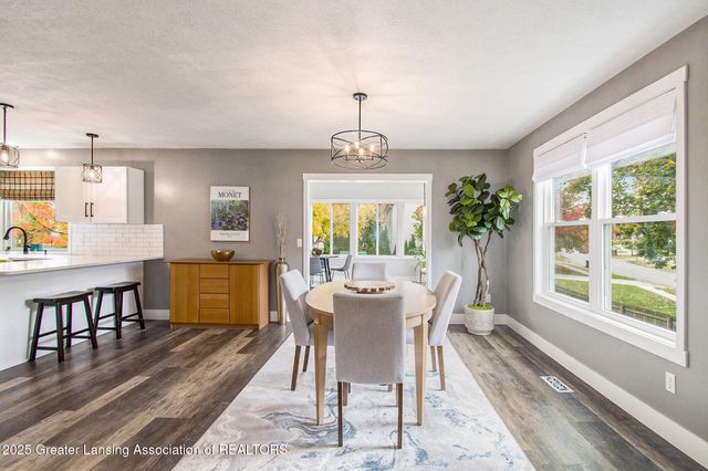 1000 Hawks Ridge, Grand Ledge, MI 48837