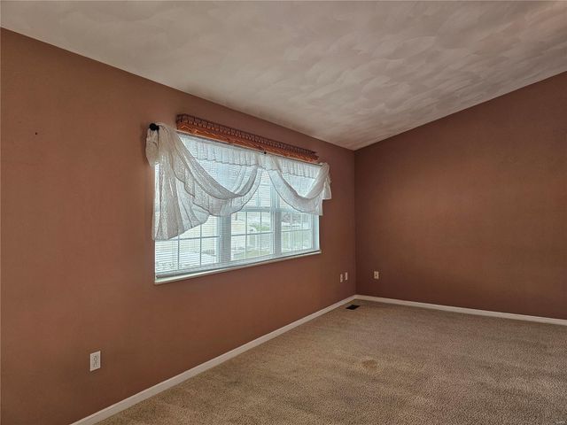 5751 Horseman, Smithton, IL 62285
