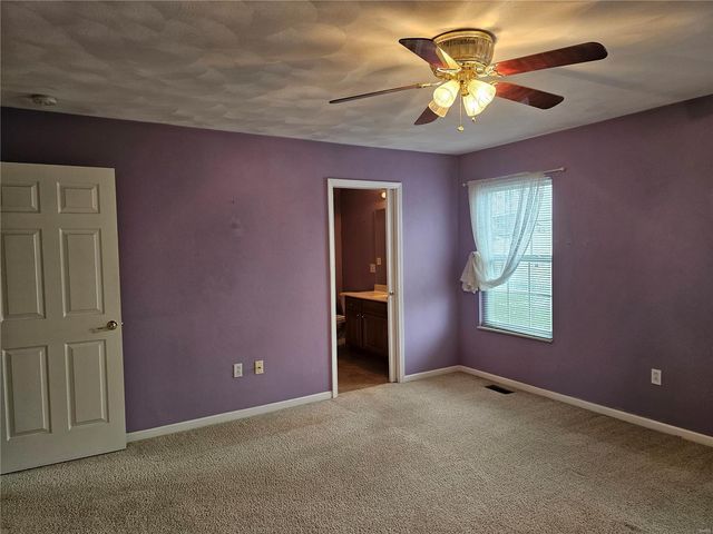 5751 Horseman, Smithton, IL 62285