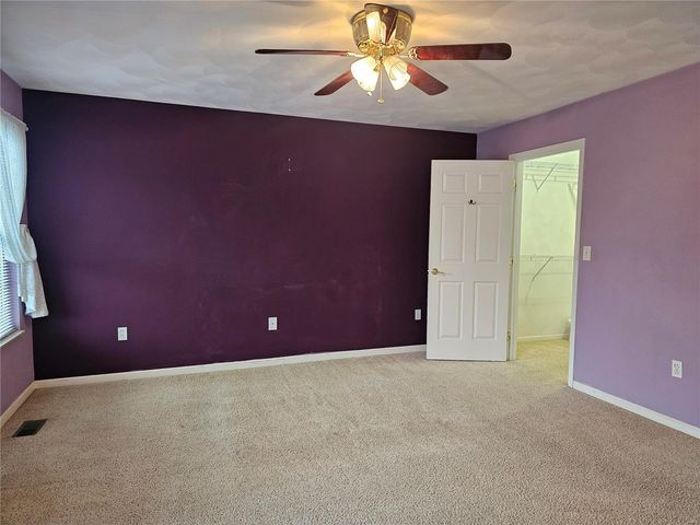 5751 Horseman, Smithton, IL 62285