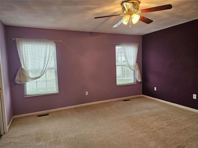 5751 Horseman, Smithton, IL 62285