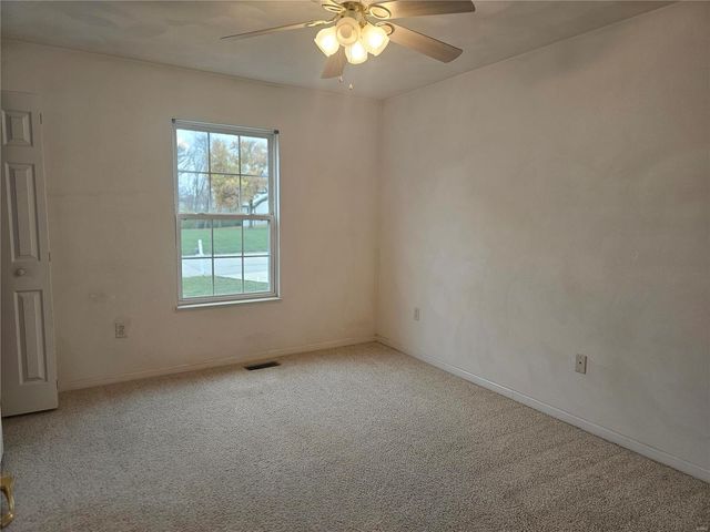 5751 Horseman, Smithton, IL 62285