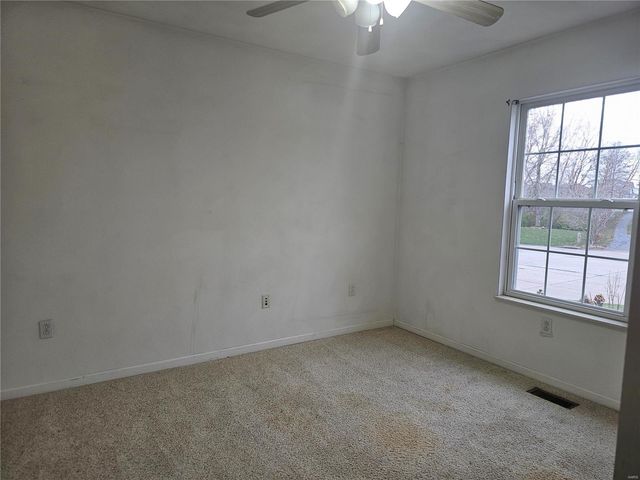 5751 Horseman, Smithton, IL 62285