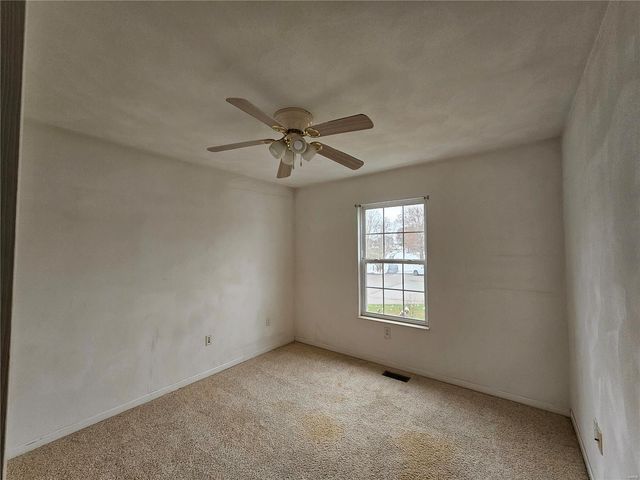 5751 Horseman, Smithton, IL 62285
