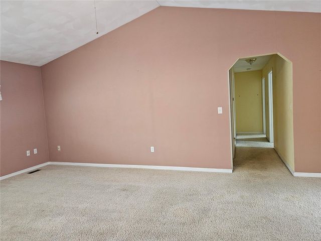 5751 Horseman, Smithton, IL 62285