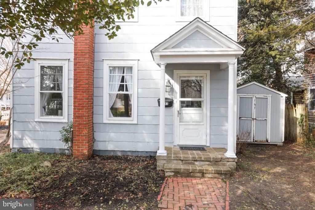 141 PEARL AVE, Cape May, NJ 08204