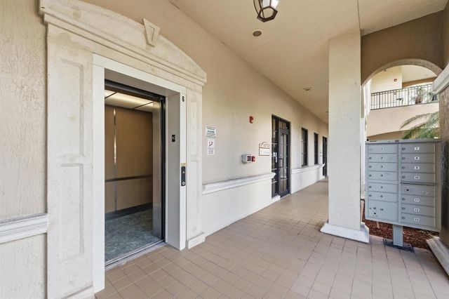7301 Wiles Road 202, Coral Springs, FL 33067