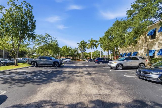 7301 Wiles Road 202, Coral Springs, FL 33067