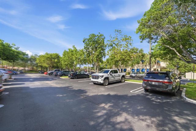 7301 Wiles Road 202, Coral Springs, FL 33067