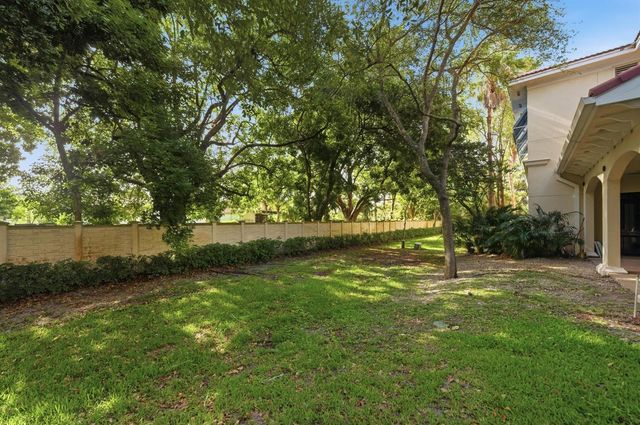 7301 Wiles Road 202, Coral Springs, FL 33067