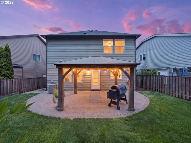 16559 Se WINDSWEPT WATERS Dr, Damascus, OR 97089