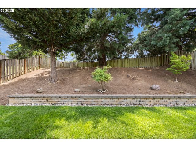 16559 Se WINDSWEPT WATERS Dr, Damascus, OR 97089