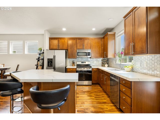16559 Se WINDSWEPT WATERS Dr, Damascus, OR 97089