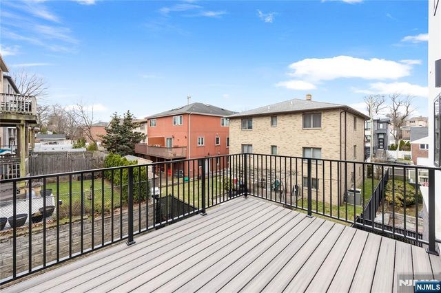 428 Lafayette Avenue, Cliffside Park, NJ 07010