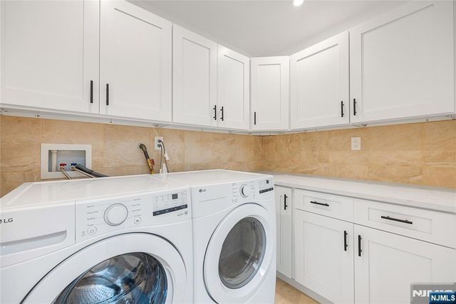 428 Lafayette Avenue, Cliffside Park, NJ 07010