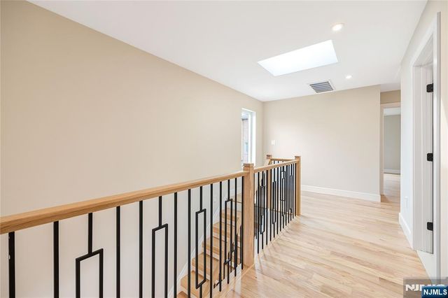 428 Lafayette Avenue, Cliffside Park, NJ 07010