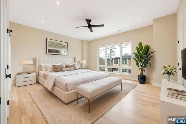 428 Lafayette Avenue, Cliffside Park, NJ 07010