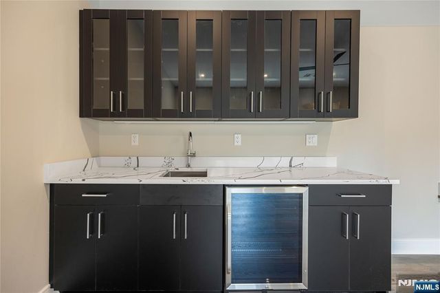 428 Lafayette Avenue, Cliffside Park, NJ 07010