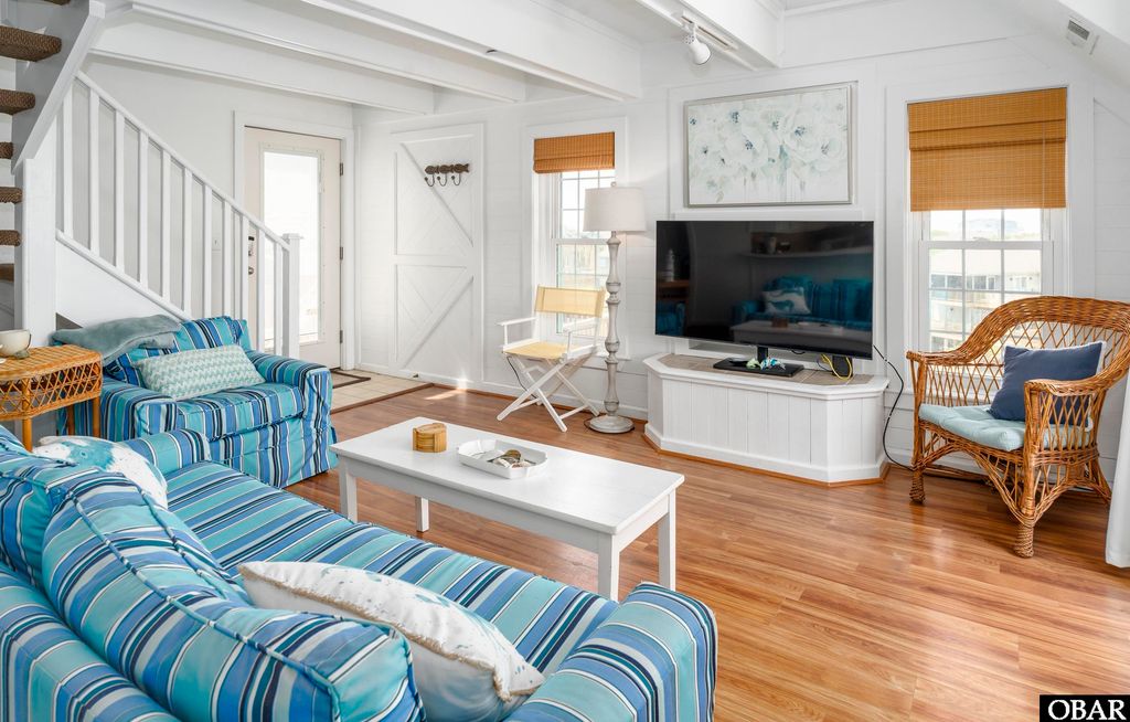 Image 7 of property listing at 1245 Duck Rd # 210, Duck, NC 27949