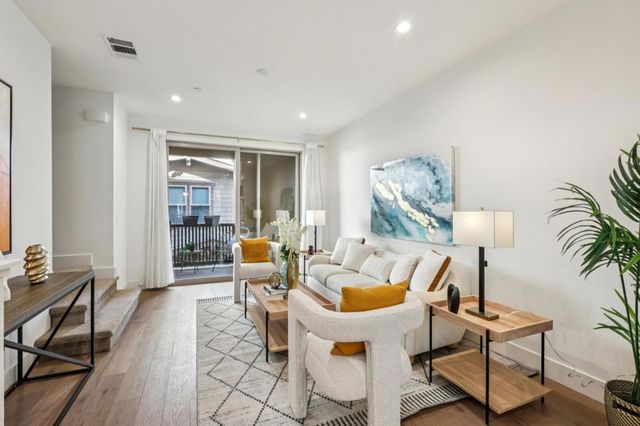 311 Marquetta Circle, Mountain View, CA 94043