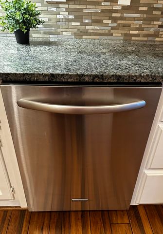 503 S Prewitt Street, Nevada, MO 64772