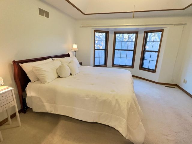 503 S Prewitt Street, Nevada, MO 64772