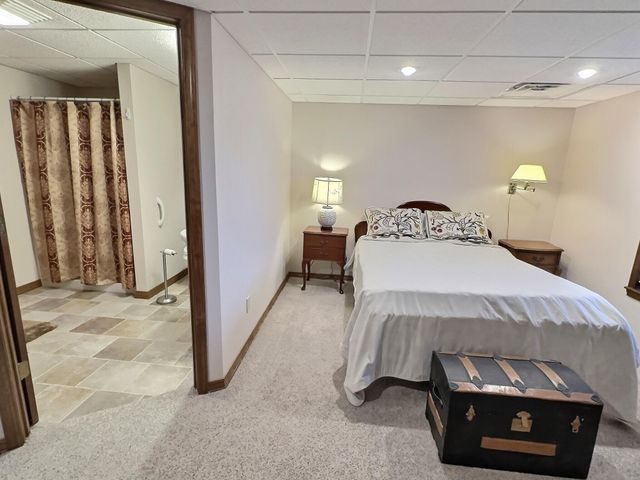 503 S Prewitt Street, Nevada, MO 64772