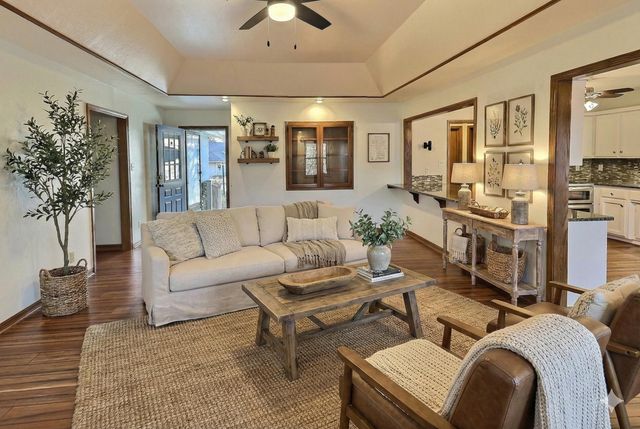 503 S Prewitt Street, Nevada, MO 64772