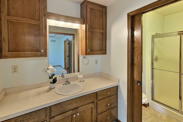 503 S Prewitt Street, Nevada, MO 64772