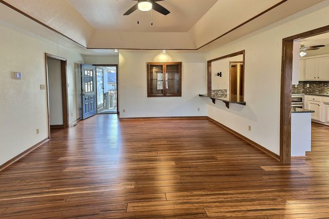 503 S Prewitt Street, Nevada, MO 64772