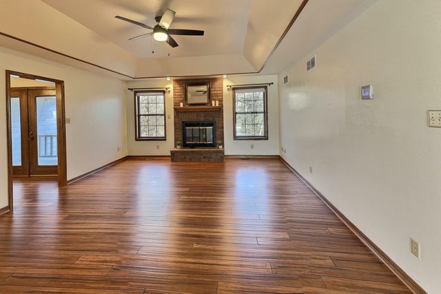 503 S Prewitt Street, Nevada, MO 64772