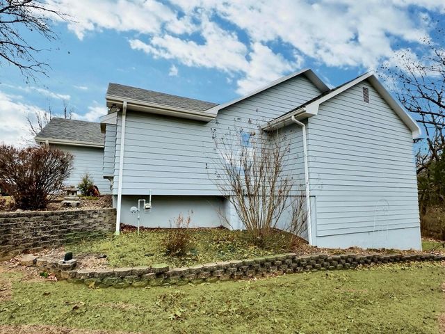 503 S Prewitt Street, Nevada, MO 64772