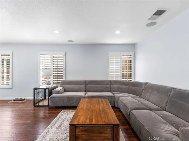10285 Agate Avenue, Mentone, CA 92359